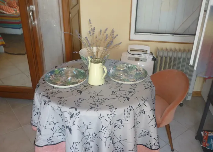 Chante Cristal Bed & Breakfast